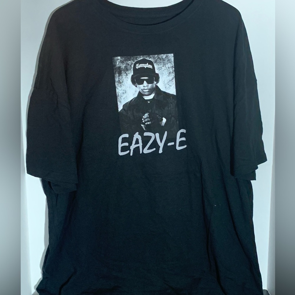 X-large Eazy-E black tshirt